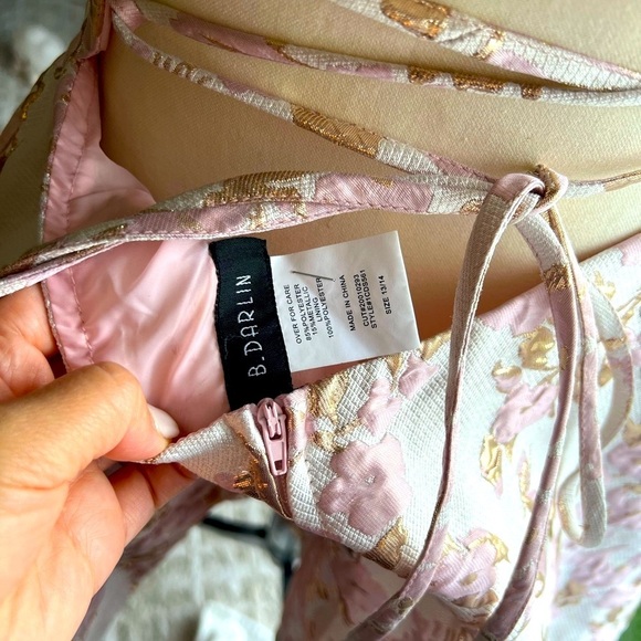 😍🌸New with out Tag B Darlin Pink and Red Pleated A-Line Sundress😍 - Picture 5 of 12